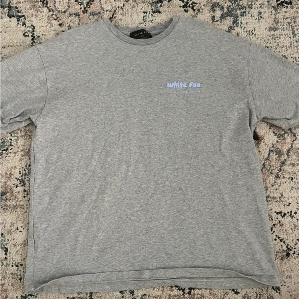 White fox boutique T-shirt